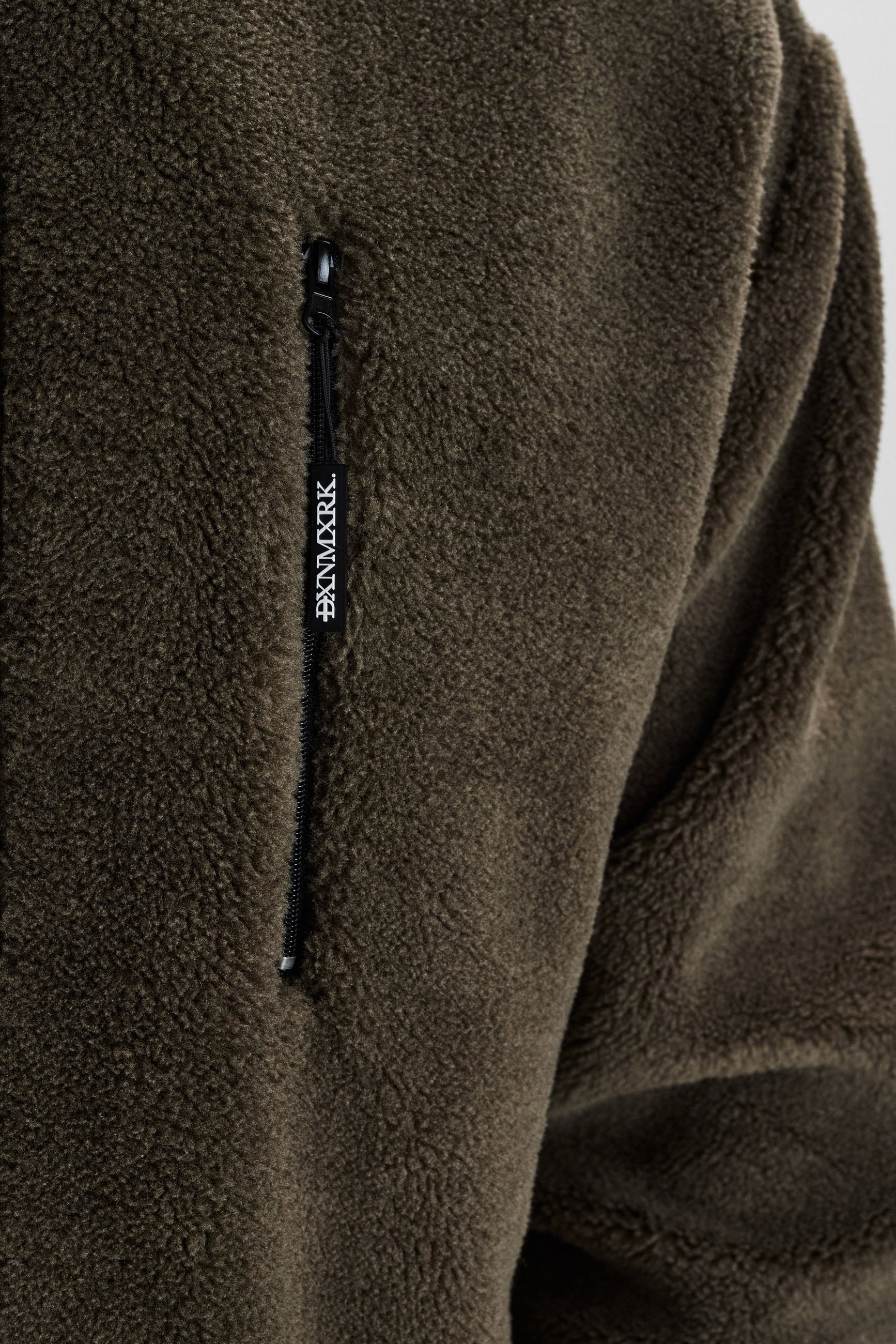 DXNMXRK. DX-Edelhard Outlet Army green