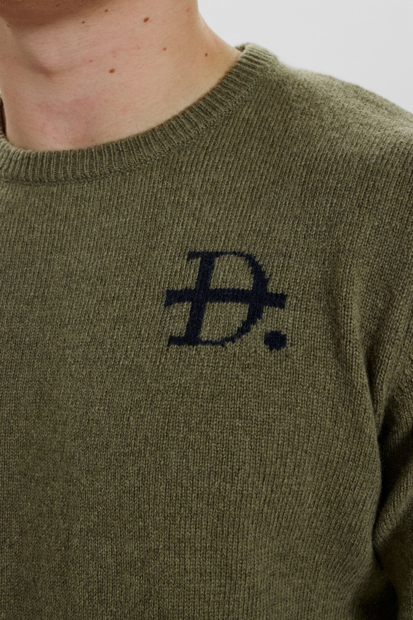 DXNMXRK. DX-Edmond Outlet Deep Lichen Green