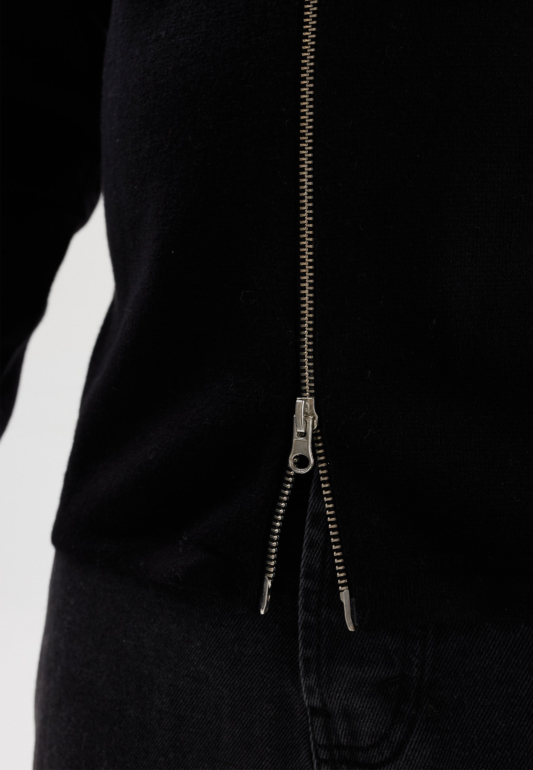 DXNMXRK. DXGeorg Knitwear Black